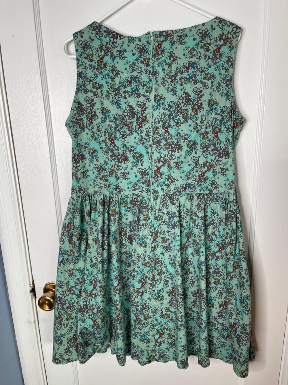 Lindy Bop 2XL Dress Fit Flare Floral Green Flowers Abstract Sleeveless Gathers - Picture 8 of 15